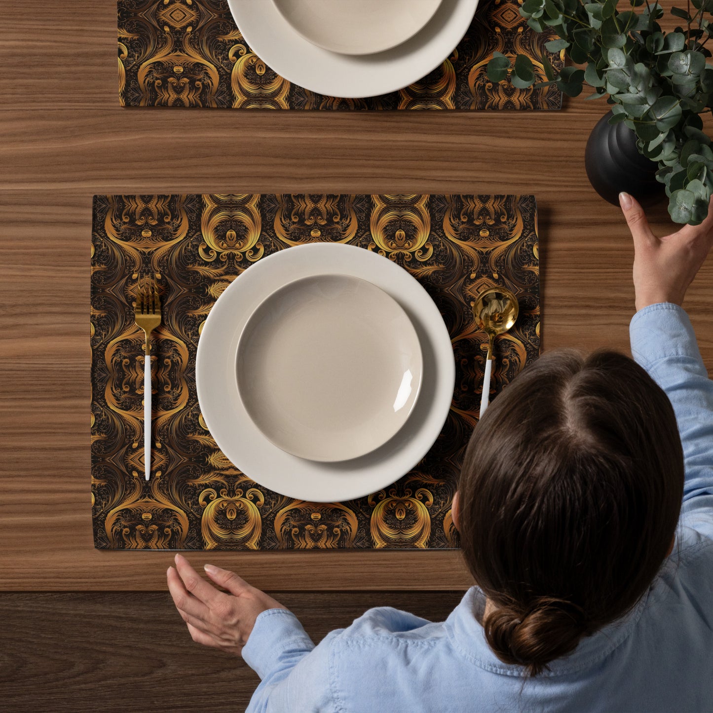 "Hyperbolic Gold" Placemat Set