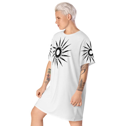 Dark Sun+ Oversized T-Shirt